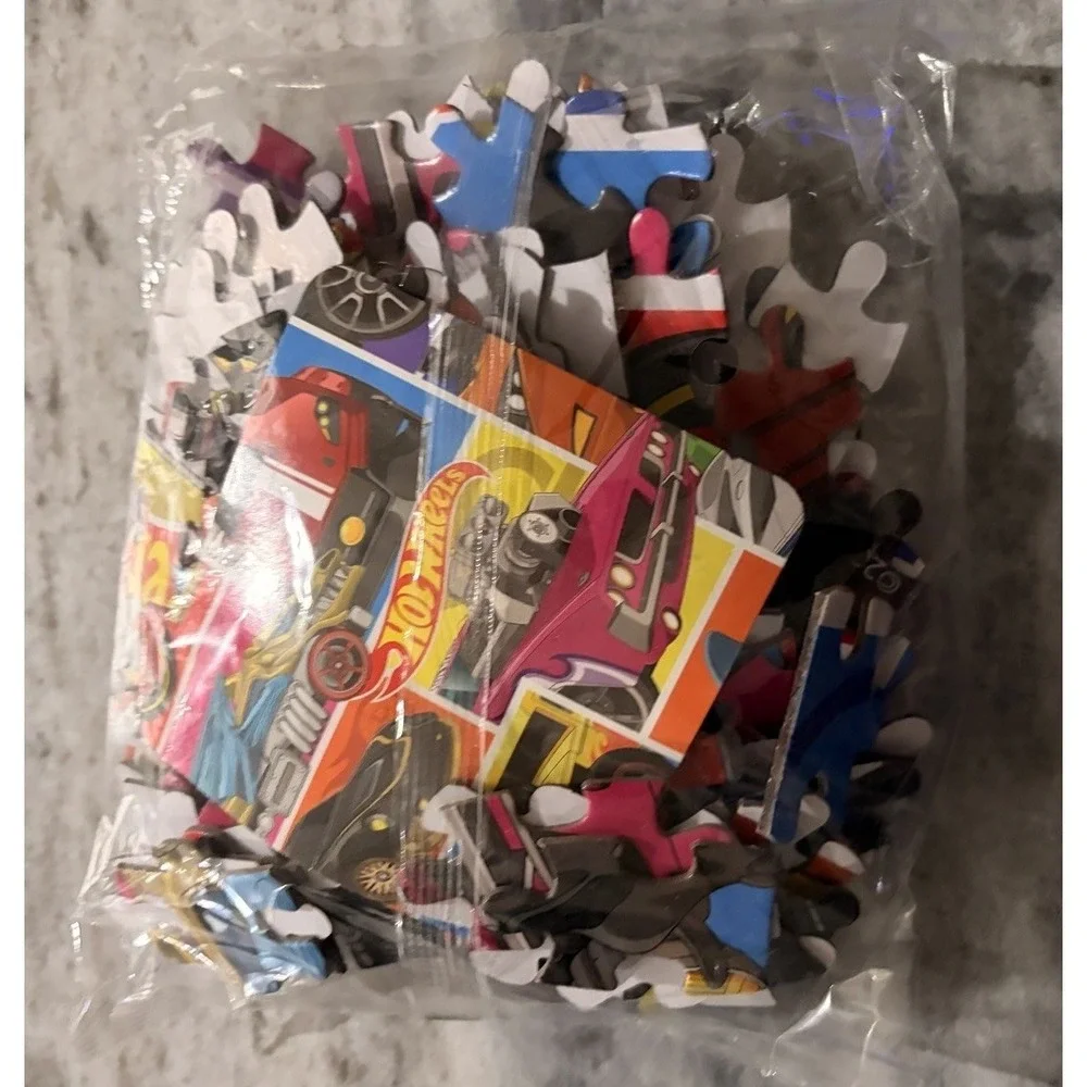 MATTEL HOT WHEELS 150 PC PUZZLE  SEALED NEW- Puzzle Only No Tin
